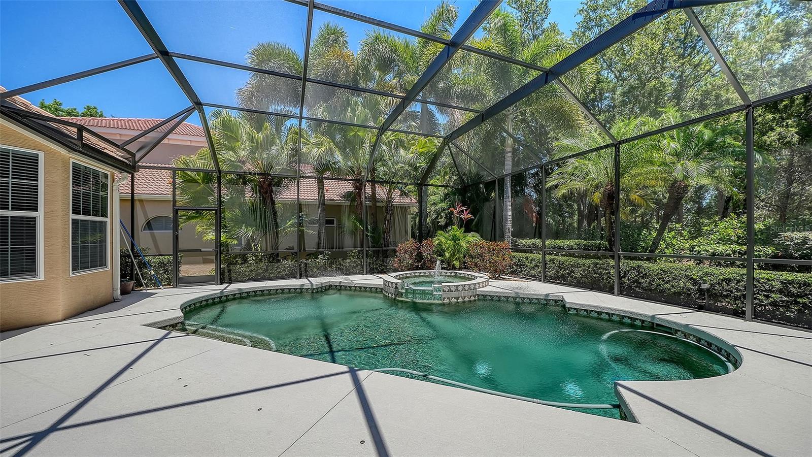7507 Abbey Gln Property Photo 45