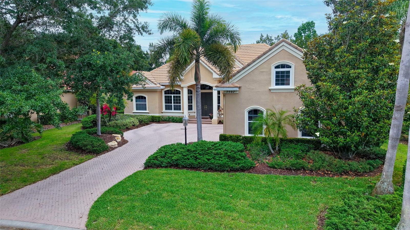 7507 Abbey Gln Property Photo 59