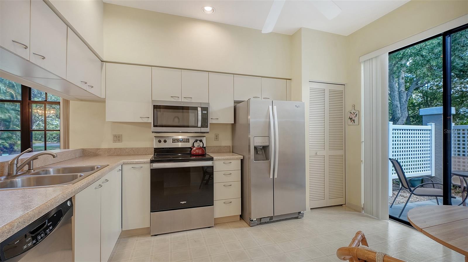 5456 Hampstead Heath #20 Property Photo 9