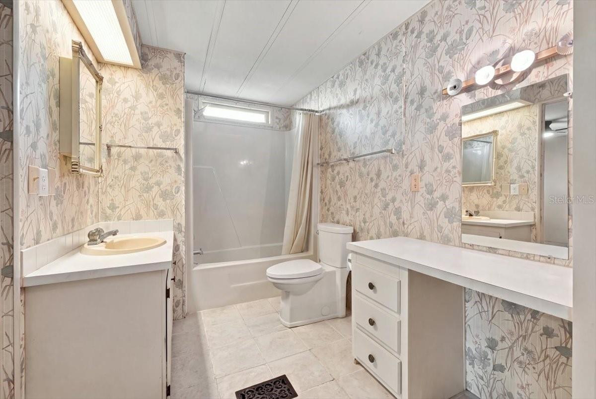 4212 Cedarwood St Property Photo 25