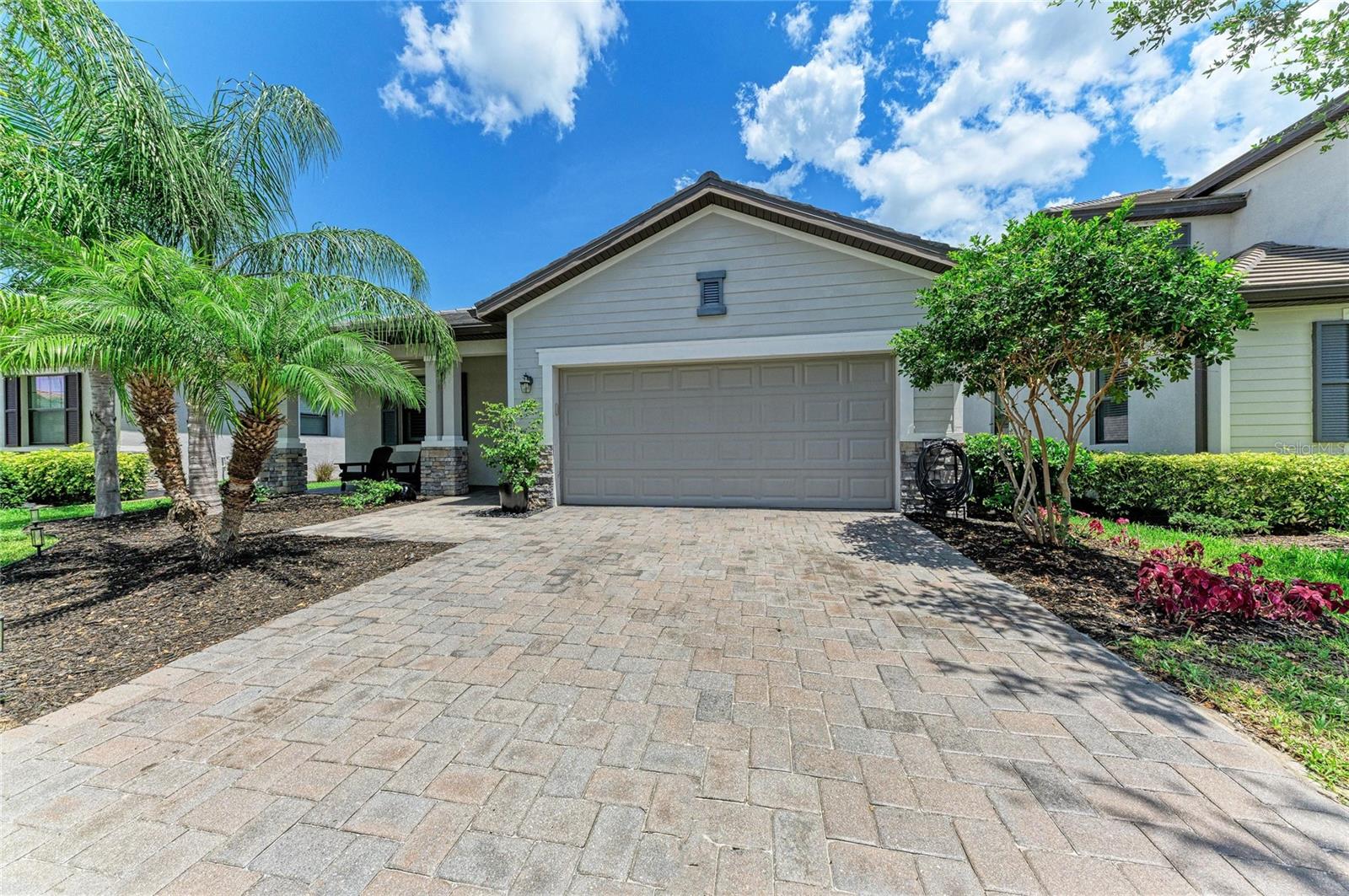 11515 Sweetgrass Dr Property Photo 3