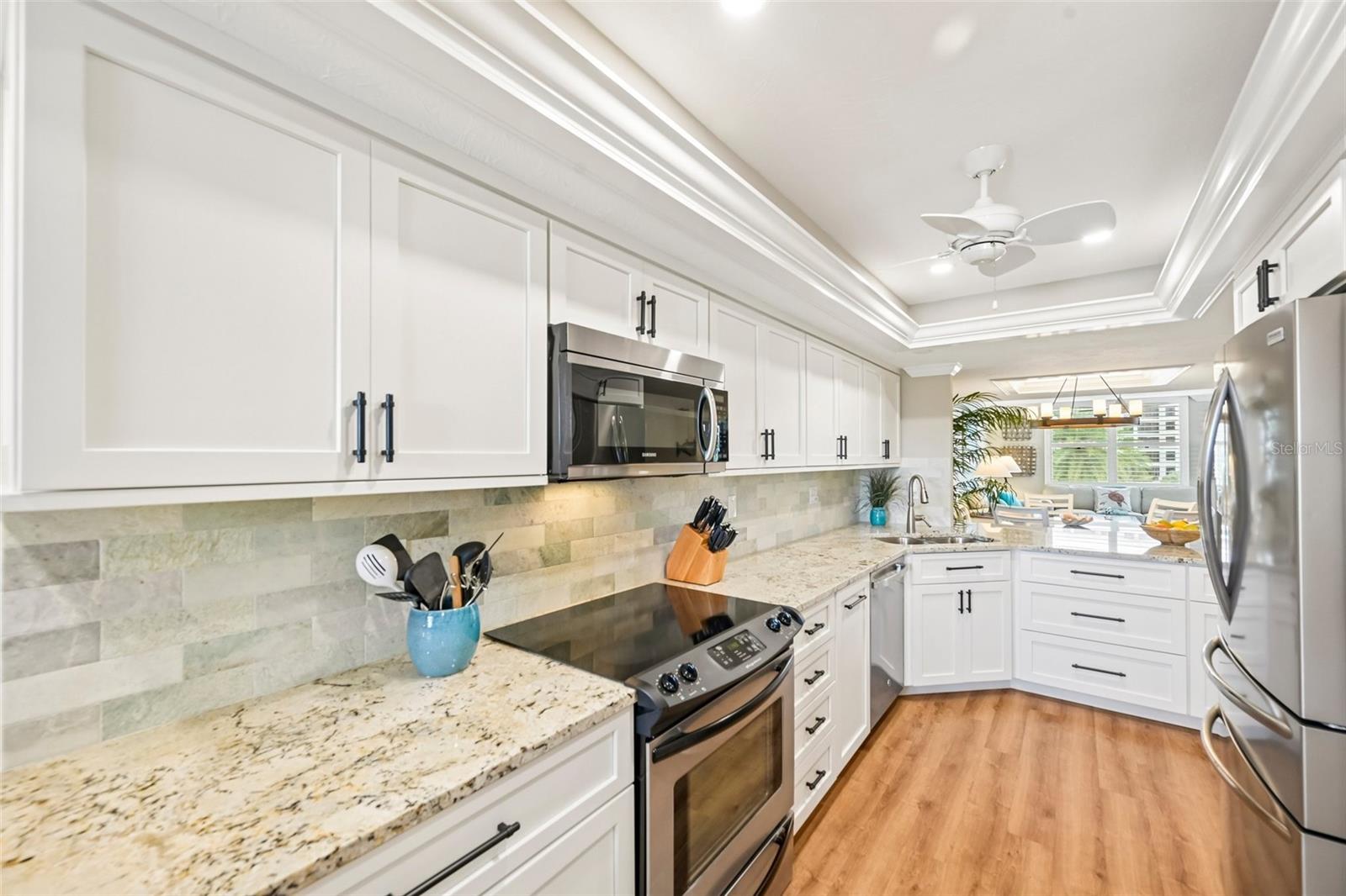 5760 Midnight Pass Rd ##209d Property Photo 8