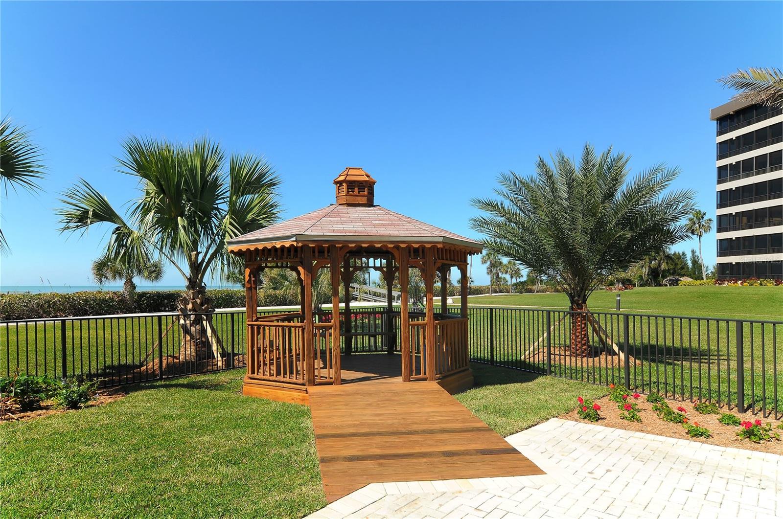 5760 Midnight Pass Rd ##209d Property Photo 42