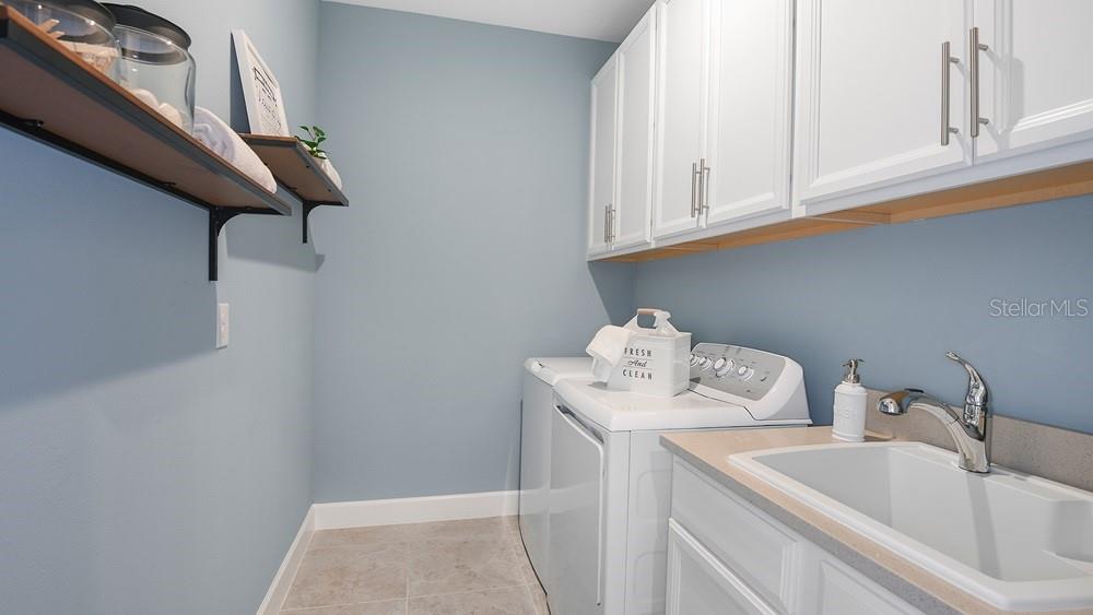 7527 Moonbeam Ave Property Photo 13