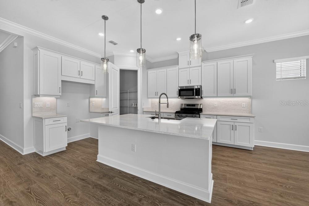 10573 Eclipse St Property Photo 3
