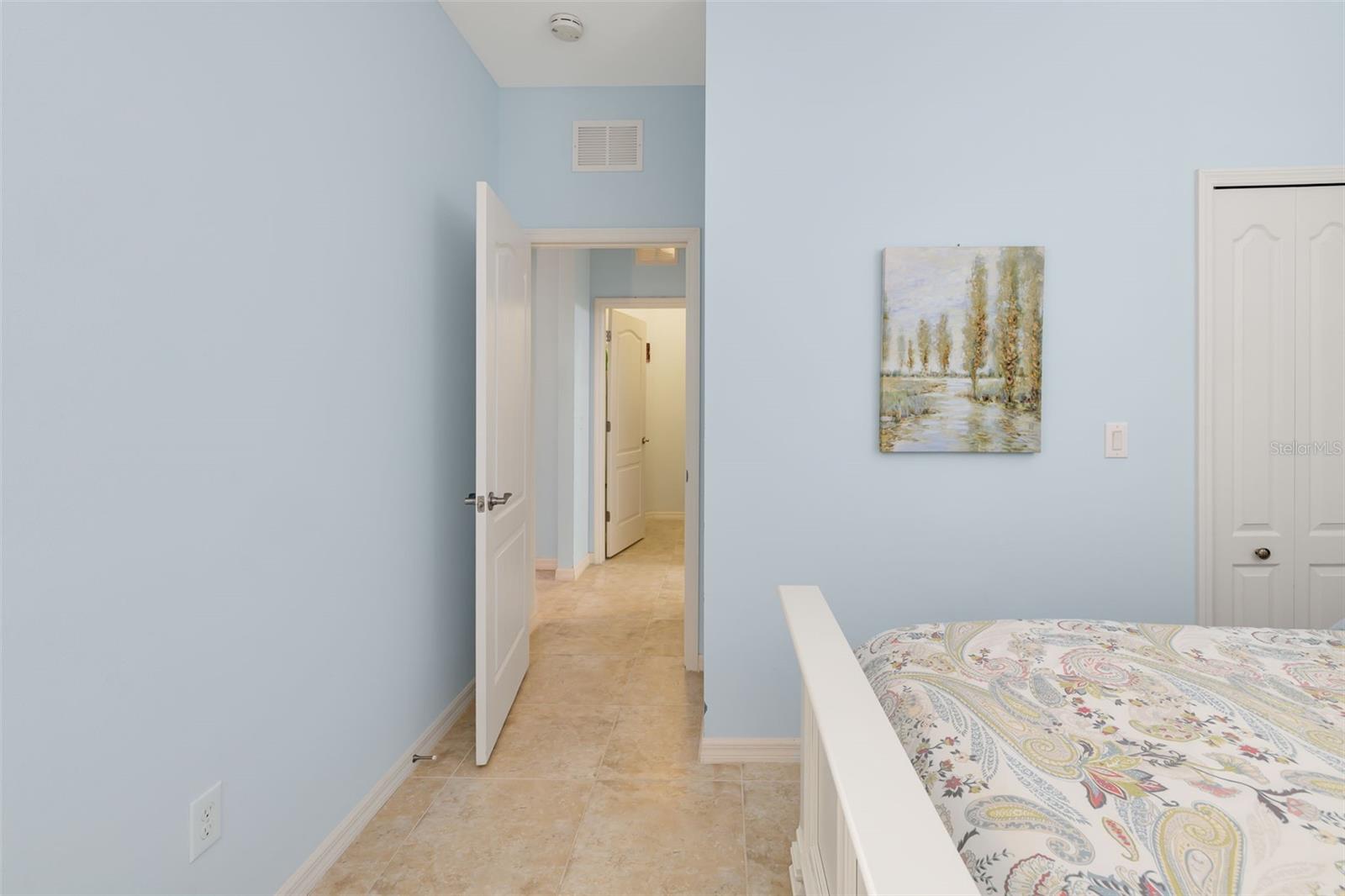 5437 Chatham Square Way Property Photo 11