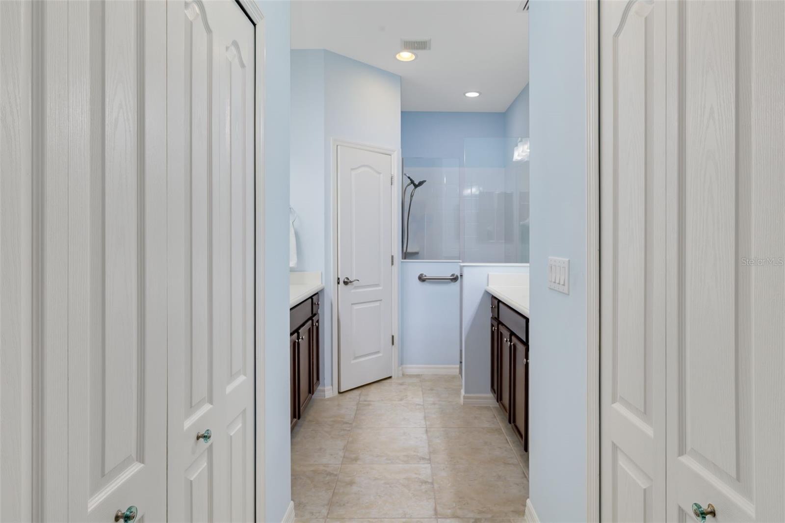 5437 Chatham Square Way Property Photo 32
