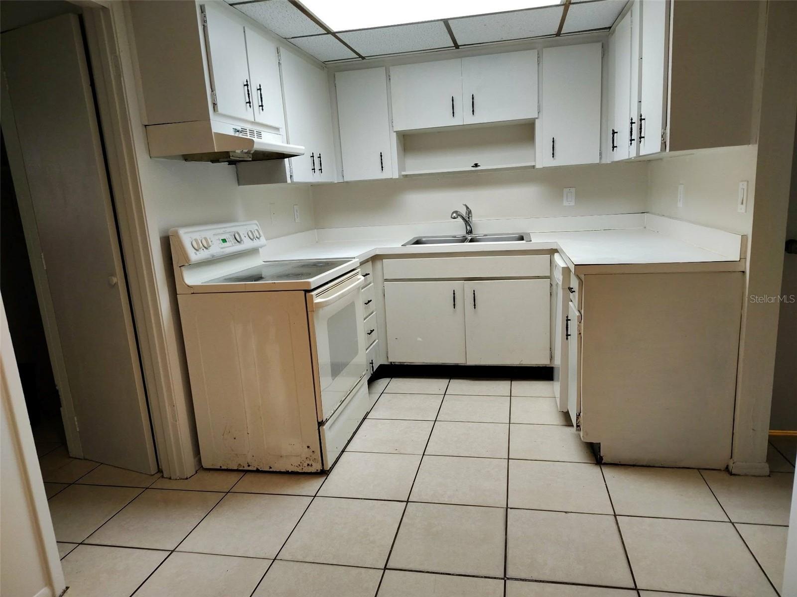 3715 Colby St Property Photo 5