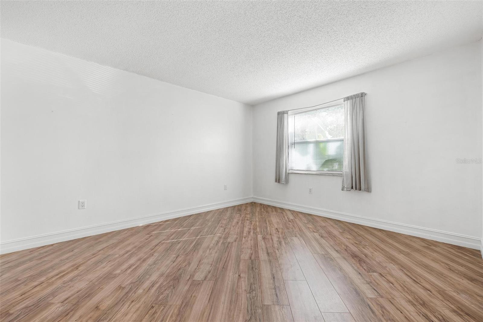 3223 Beneva Rd #101 Property Photo 14