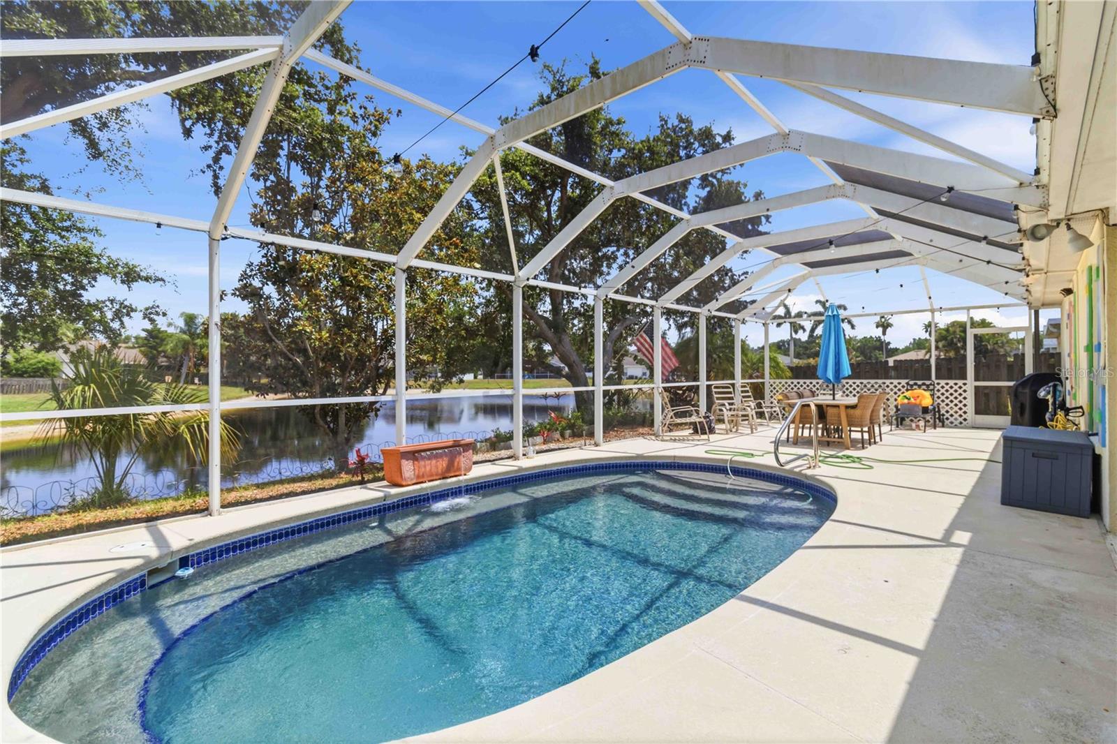 11744 Shirburn Cir Property Photo 3