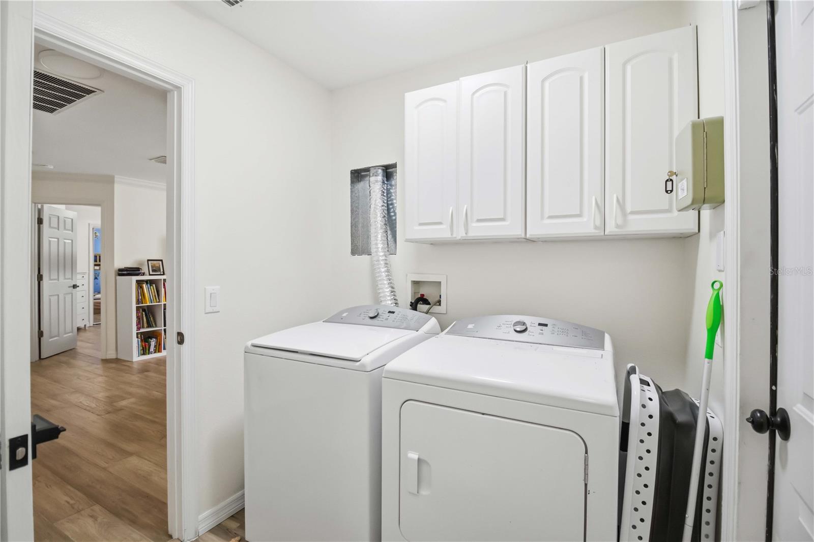 11744 Shirburn Cir Property Photo 28