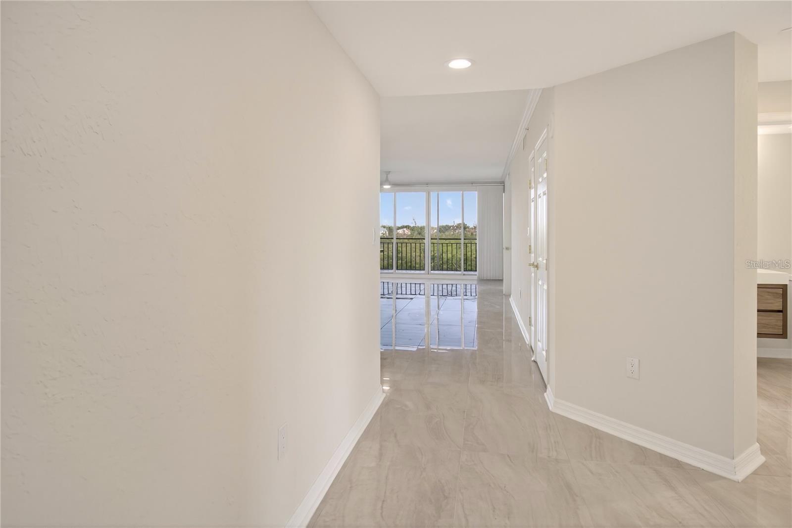 5430 Eagles Point Cir #202 Property Photo 6