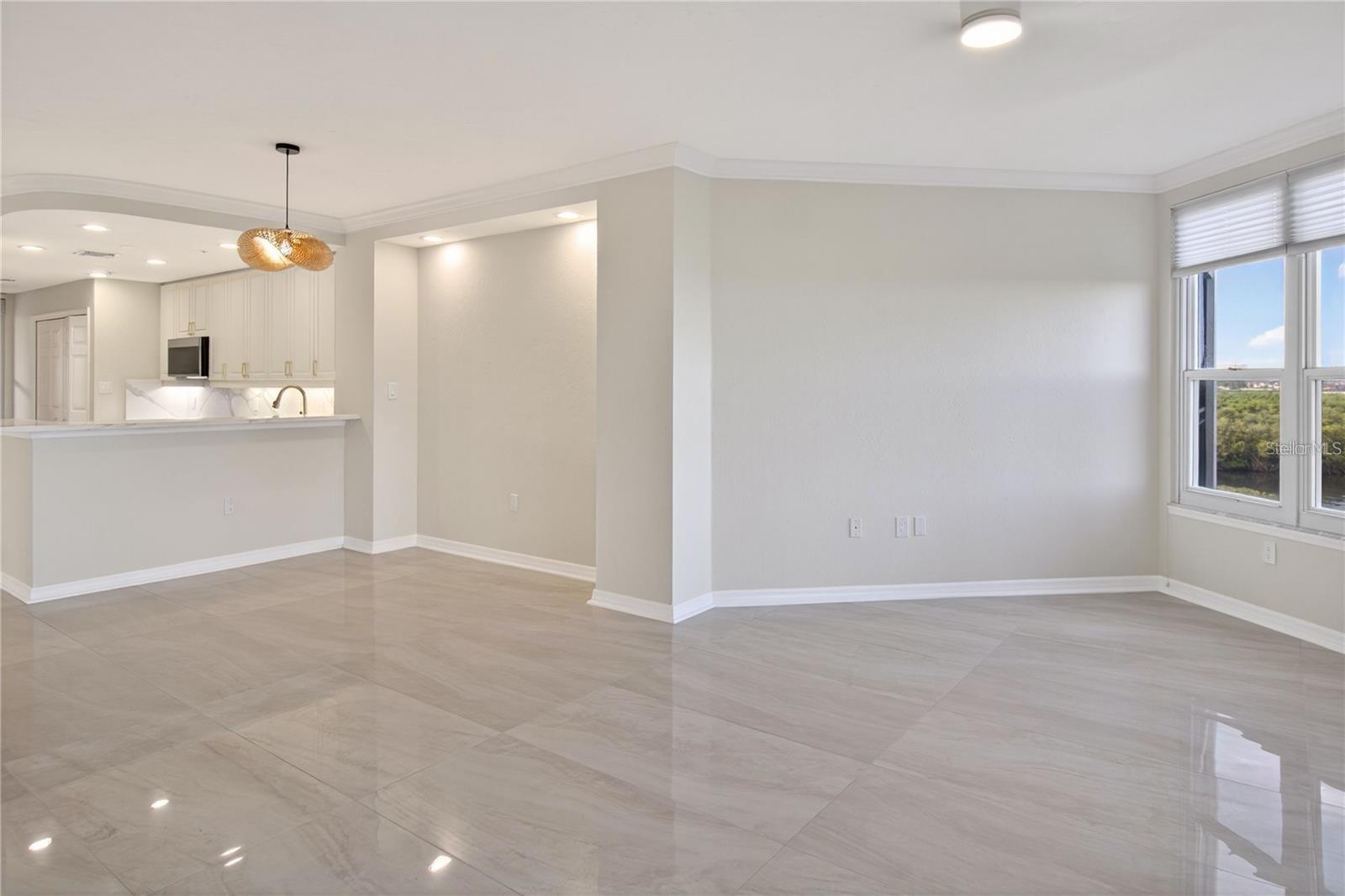 5430 Eagles Point Cir #202 Property Photo 17