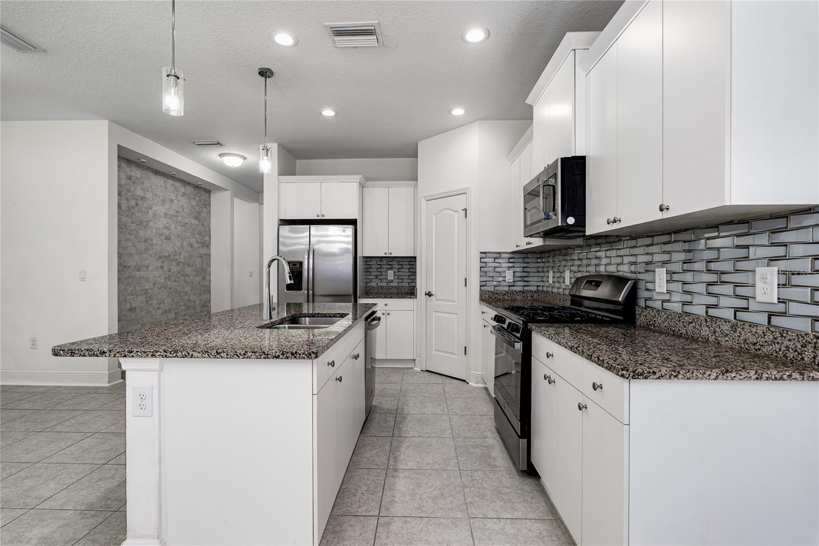 4848 Deep Creek Ter Property Photo 4