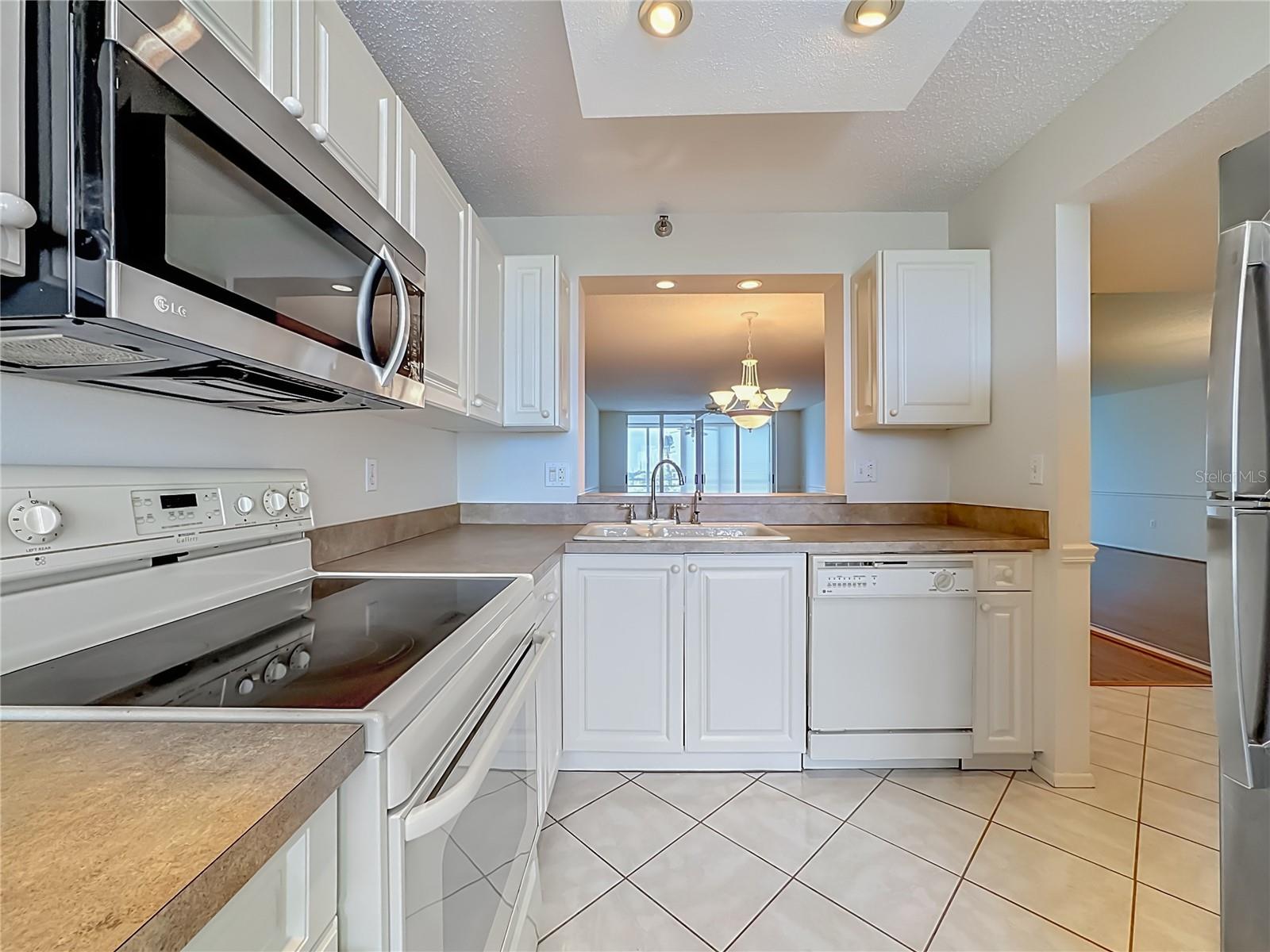 3740 Pinebrook Cir #607 Property Photo 5