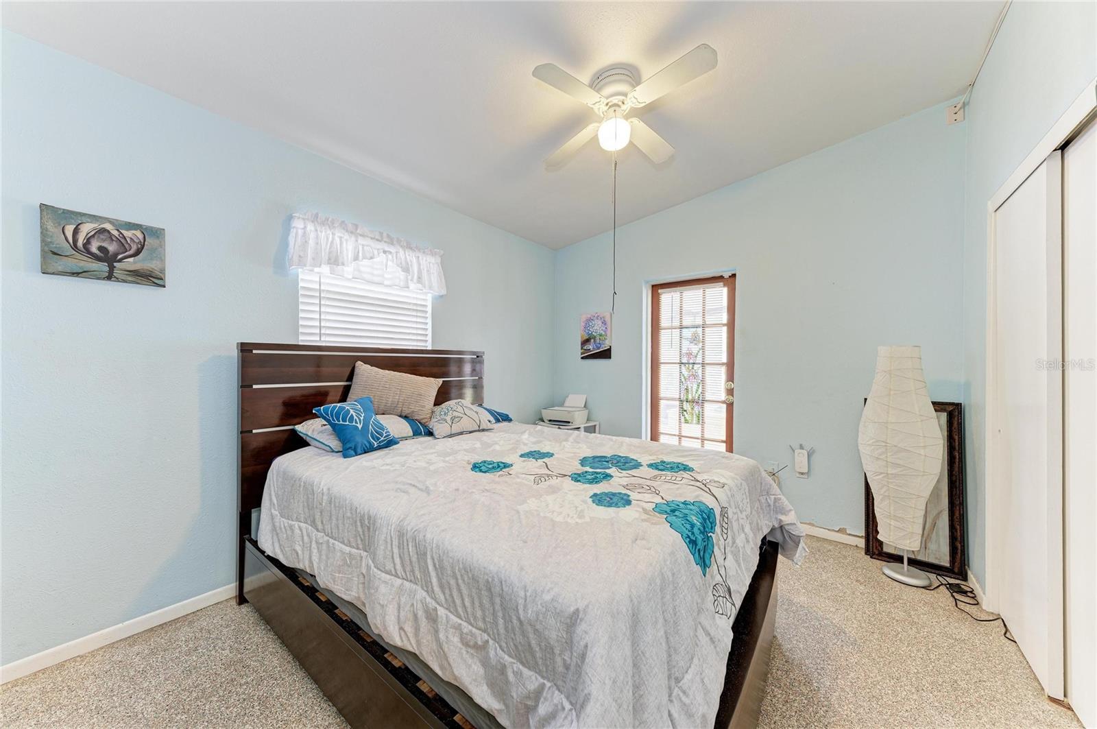 2564 Wood St Property Photo 14