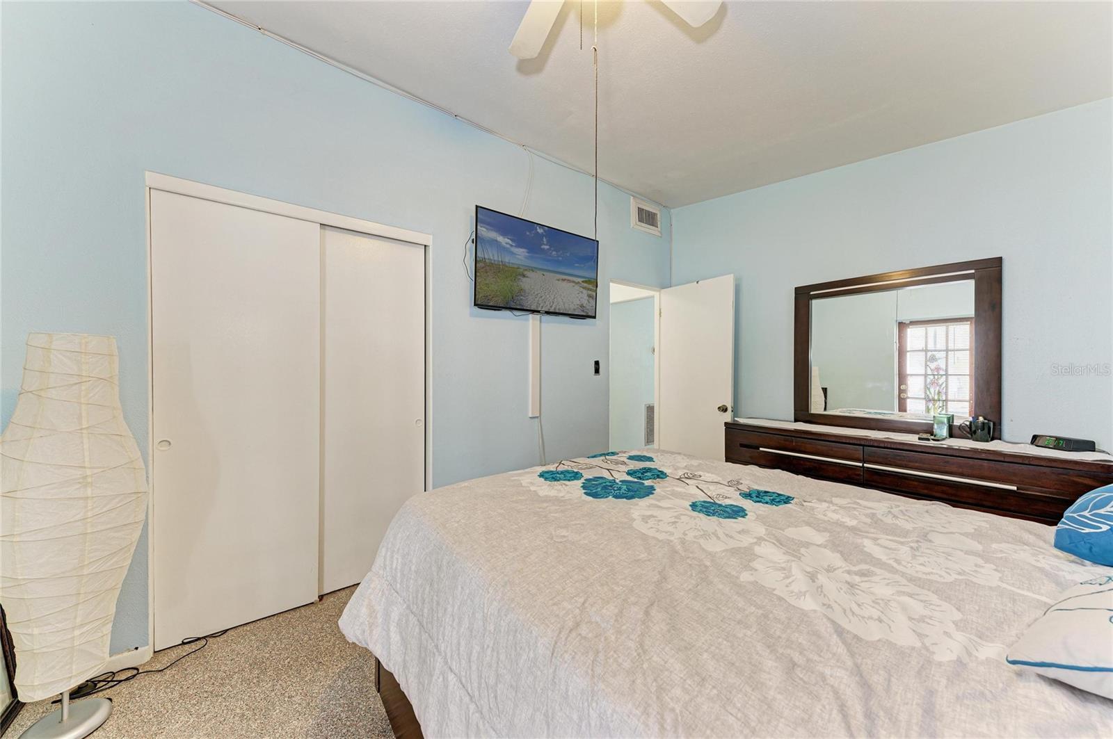 2564 Wood St Property Photo 16