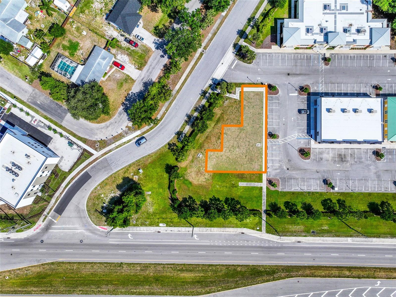 10030 Us Highway 301 N Property Photo 4