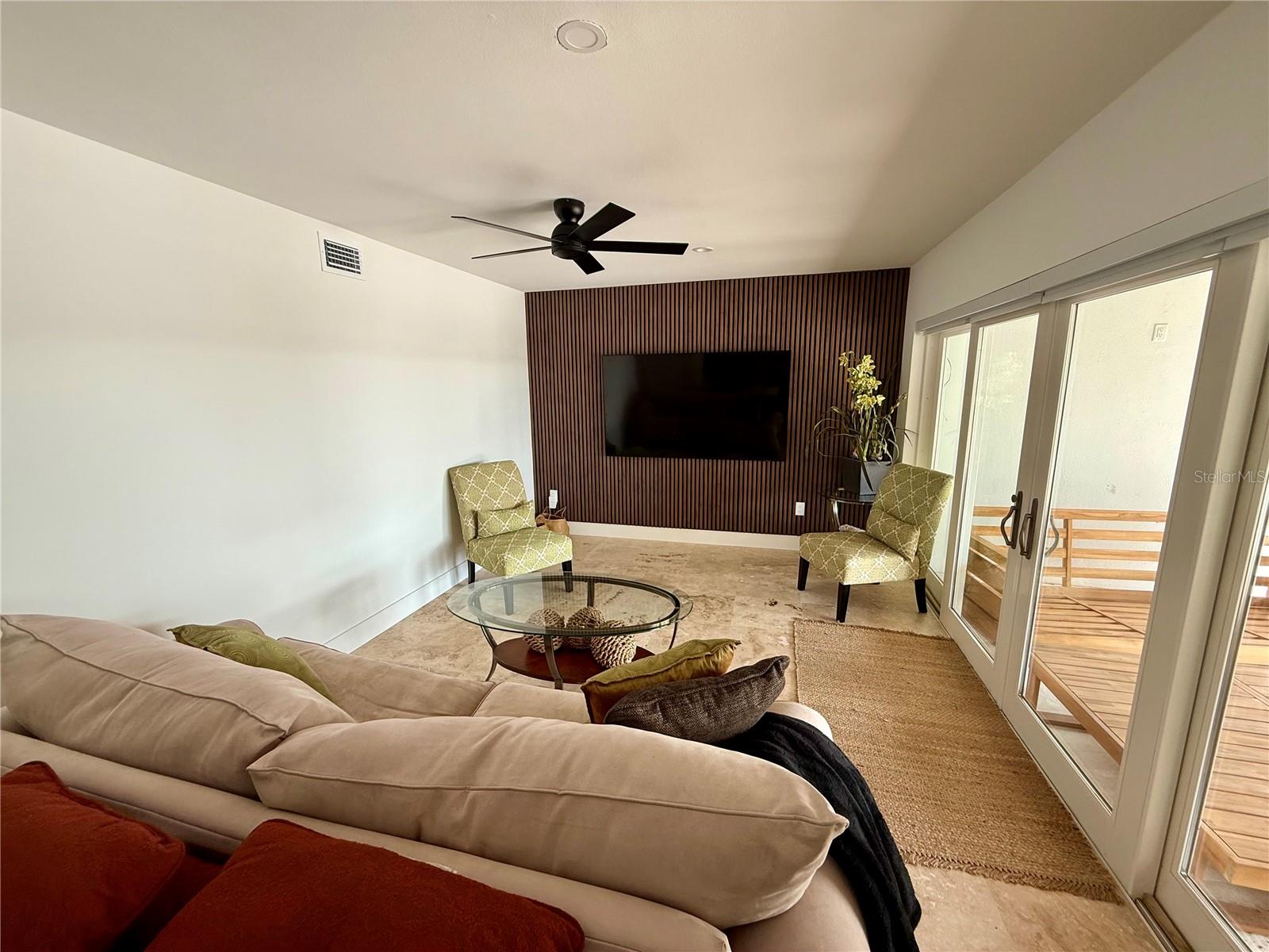 1257 Tree Bay Ln Property Photo 8