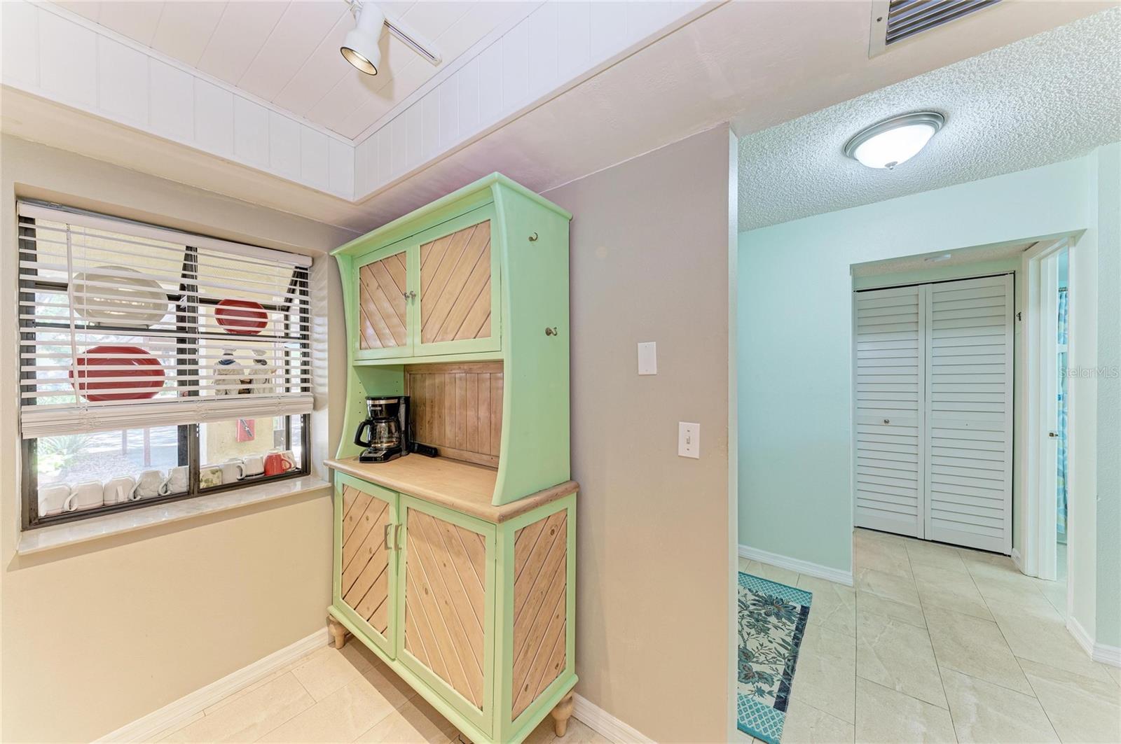 4412 Spicewood Dr #e Property Photo 3