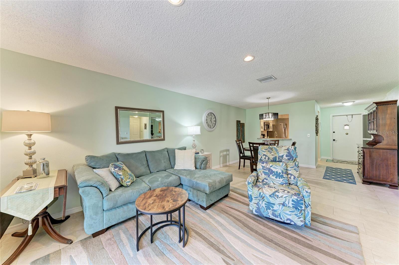 4412 Spicewood Dr #e Property Photo 8