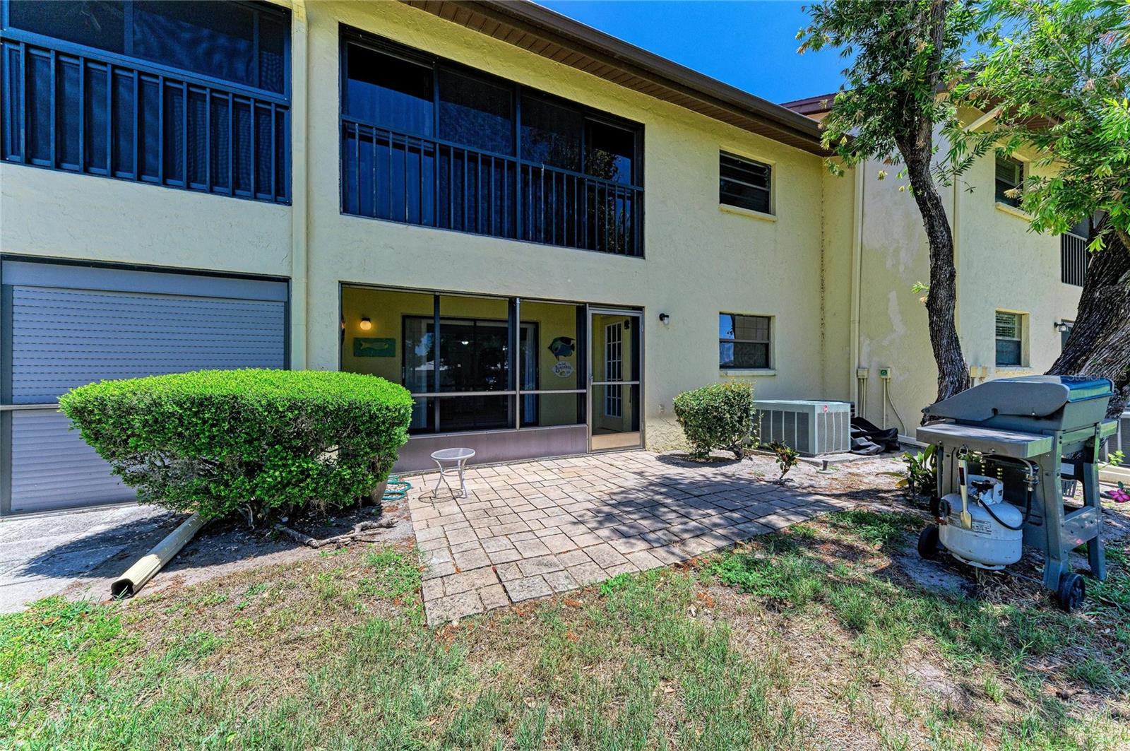 4412 Spicewood Dr #e Property Photo 15