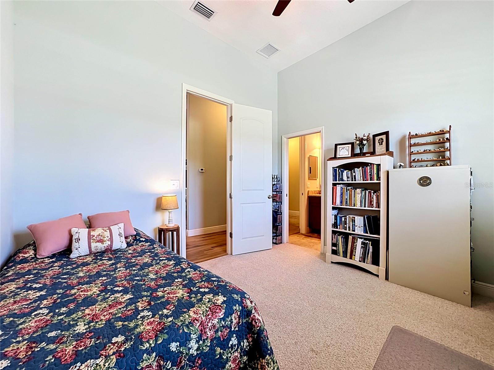 6130 Foxbrook Trl Property Photo 33