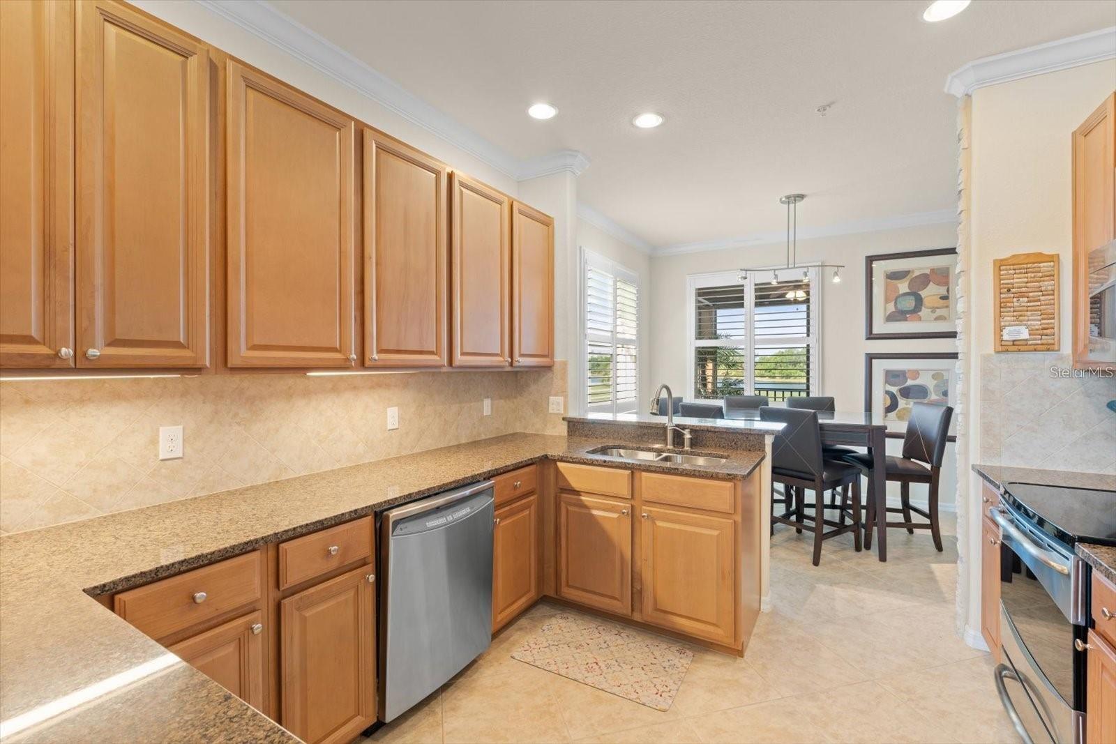 416 Winding Brook Ln #102 Property Photo 19