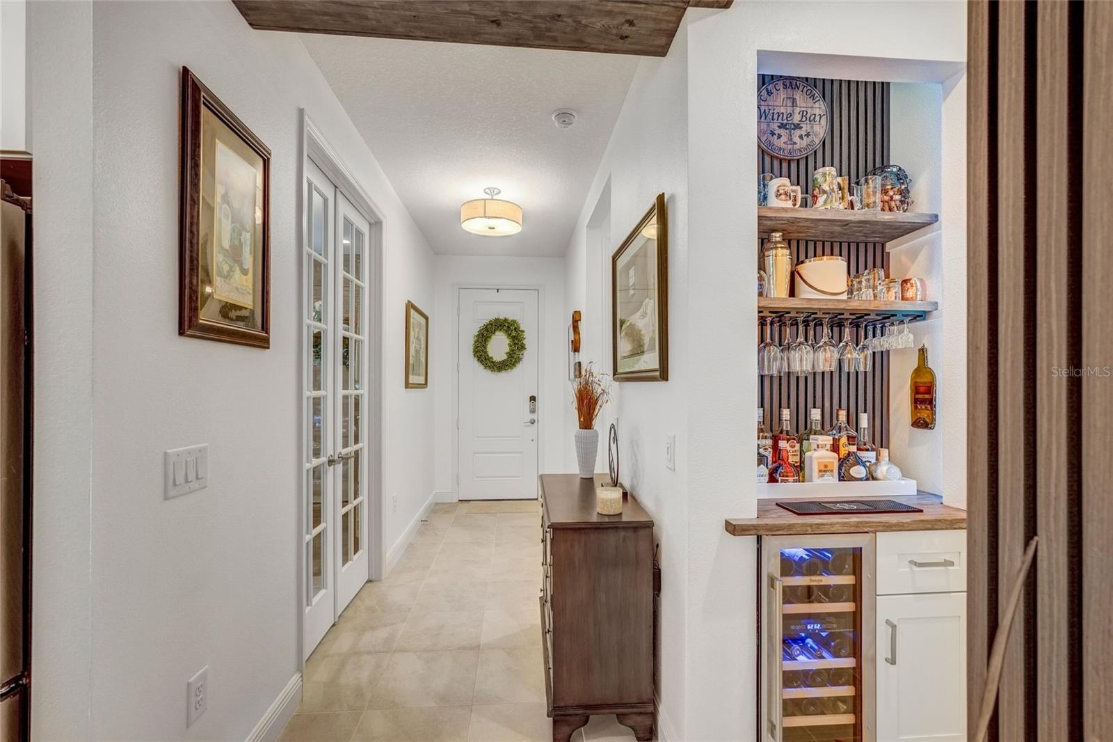 10233 Lake Wales Cir Property Photo 6