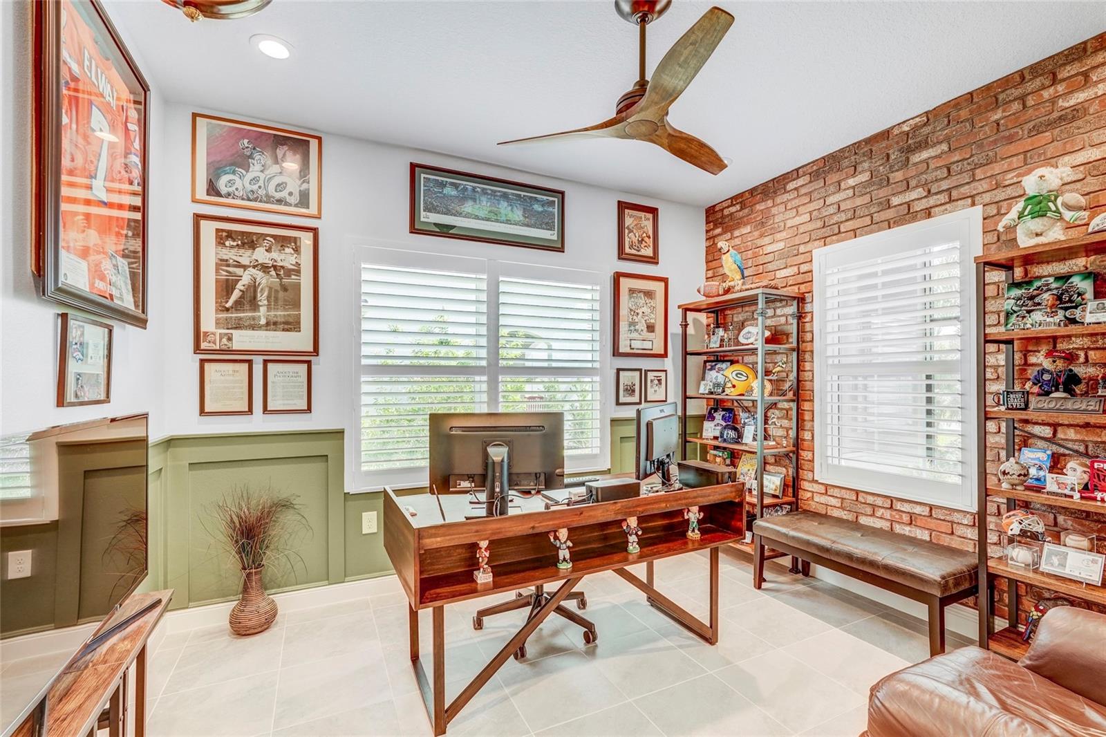 10233 Lake Wales Cir Property Photo 7