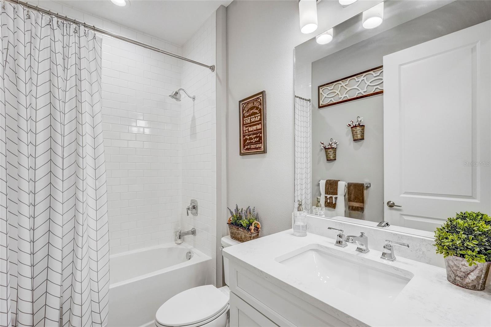 10233 Lake Wales Cir Property Photo 21