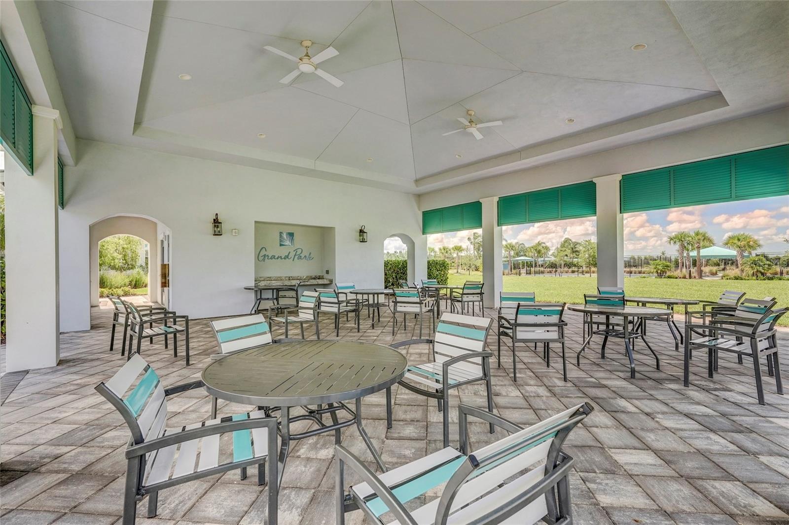 10233 Lake Wales Cir Property Photo 59