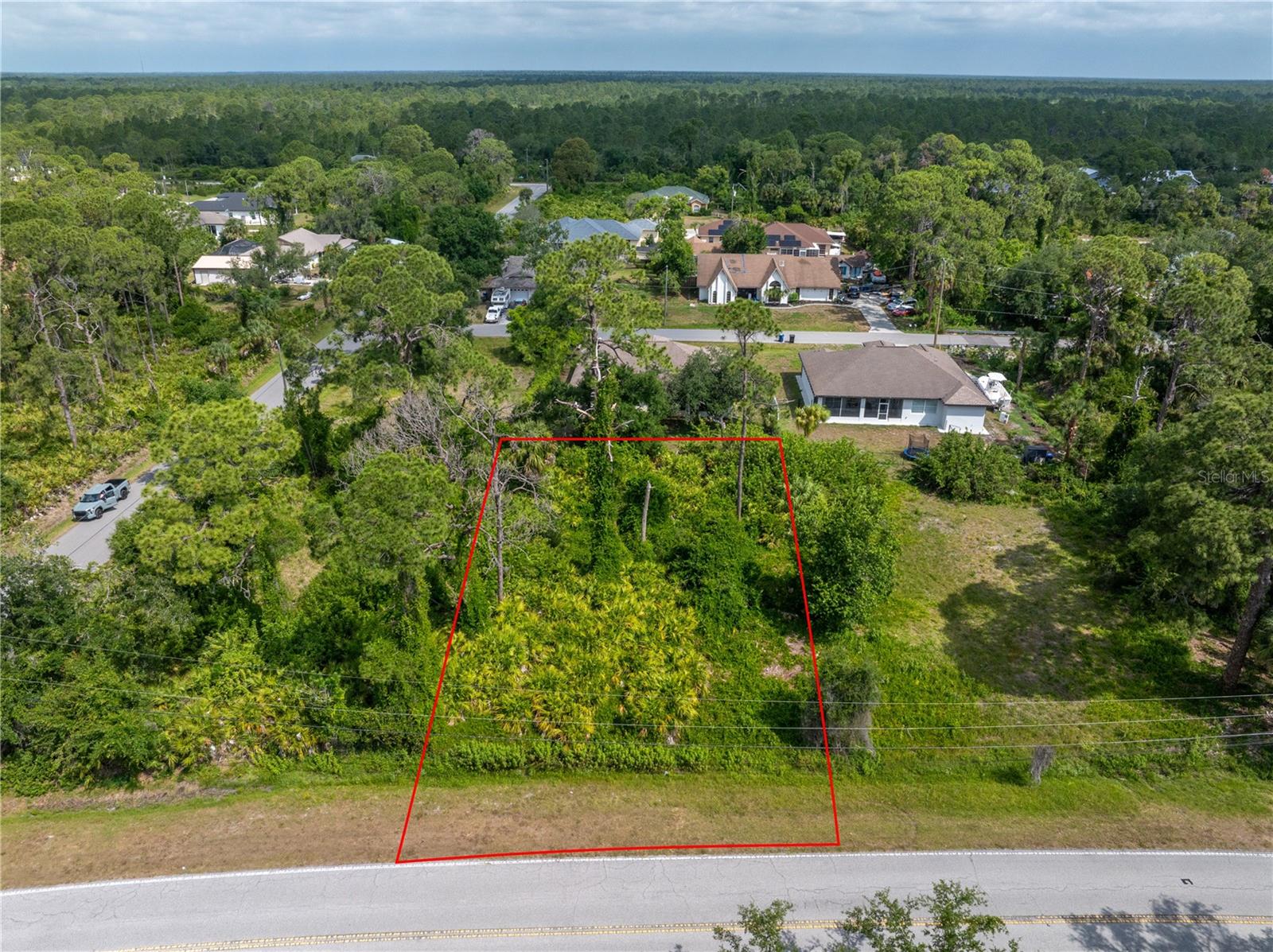 De Leon Dr Property Photo 13