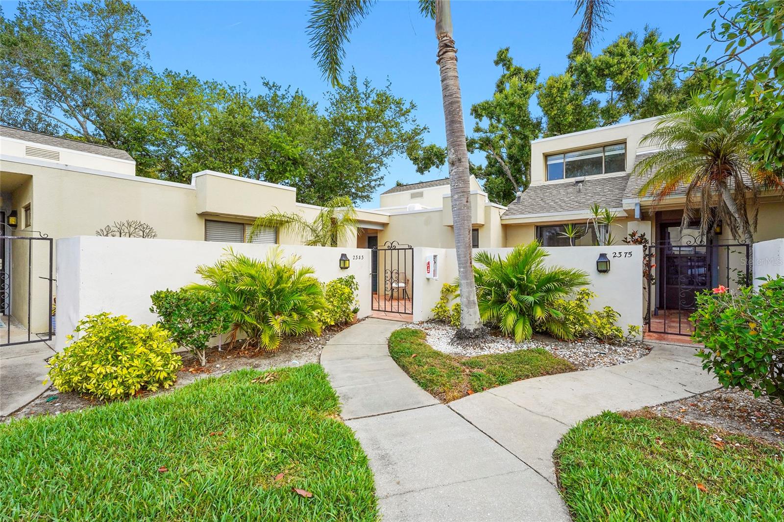 2383 LAKESIDE MEWS #D3 Property Photo 1