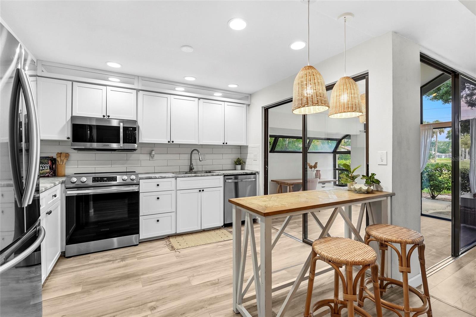 2383 Lakeside Mews #d3 Property Photo 6
