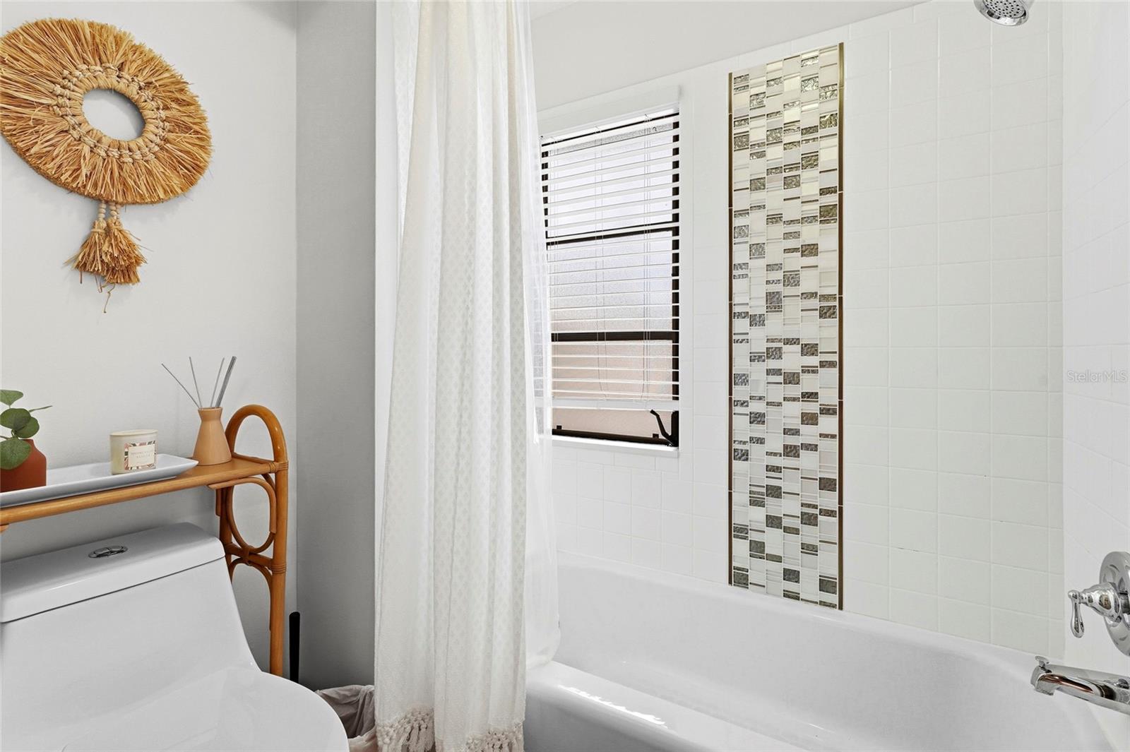 2383 Lakeside Mews #d3 Property Photo 12