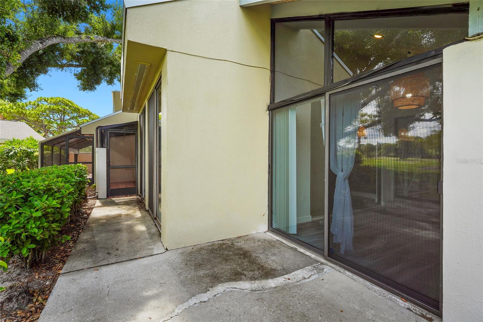 2383 Lakeside Mews #d3 Property Photo 13