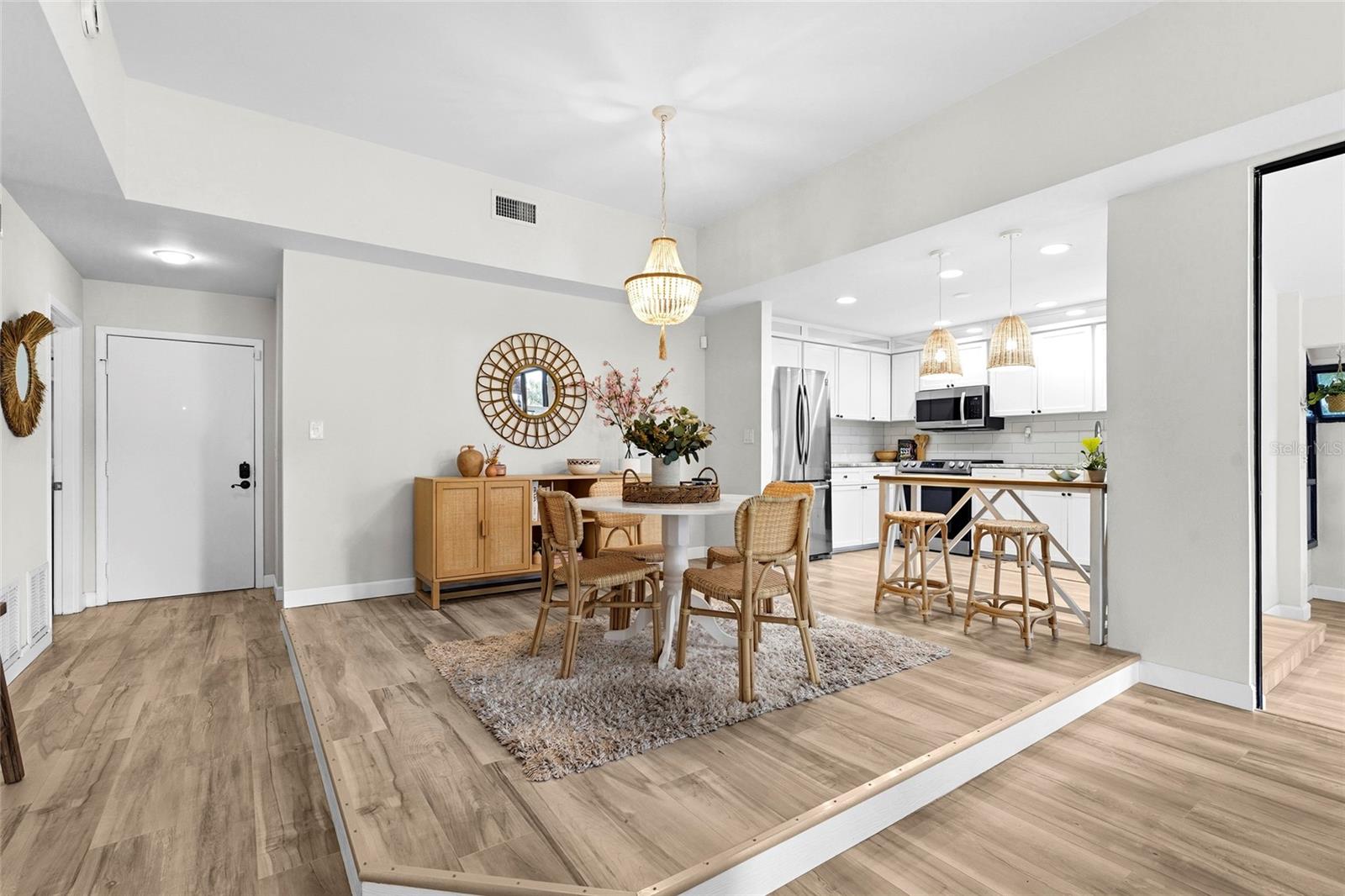 2383 Lakeside Mews #d3 Property Photo 22
