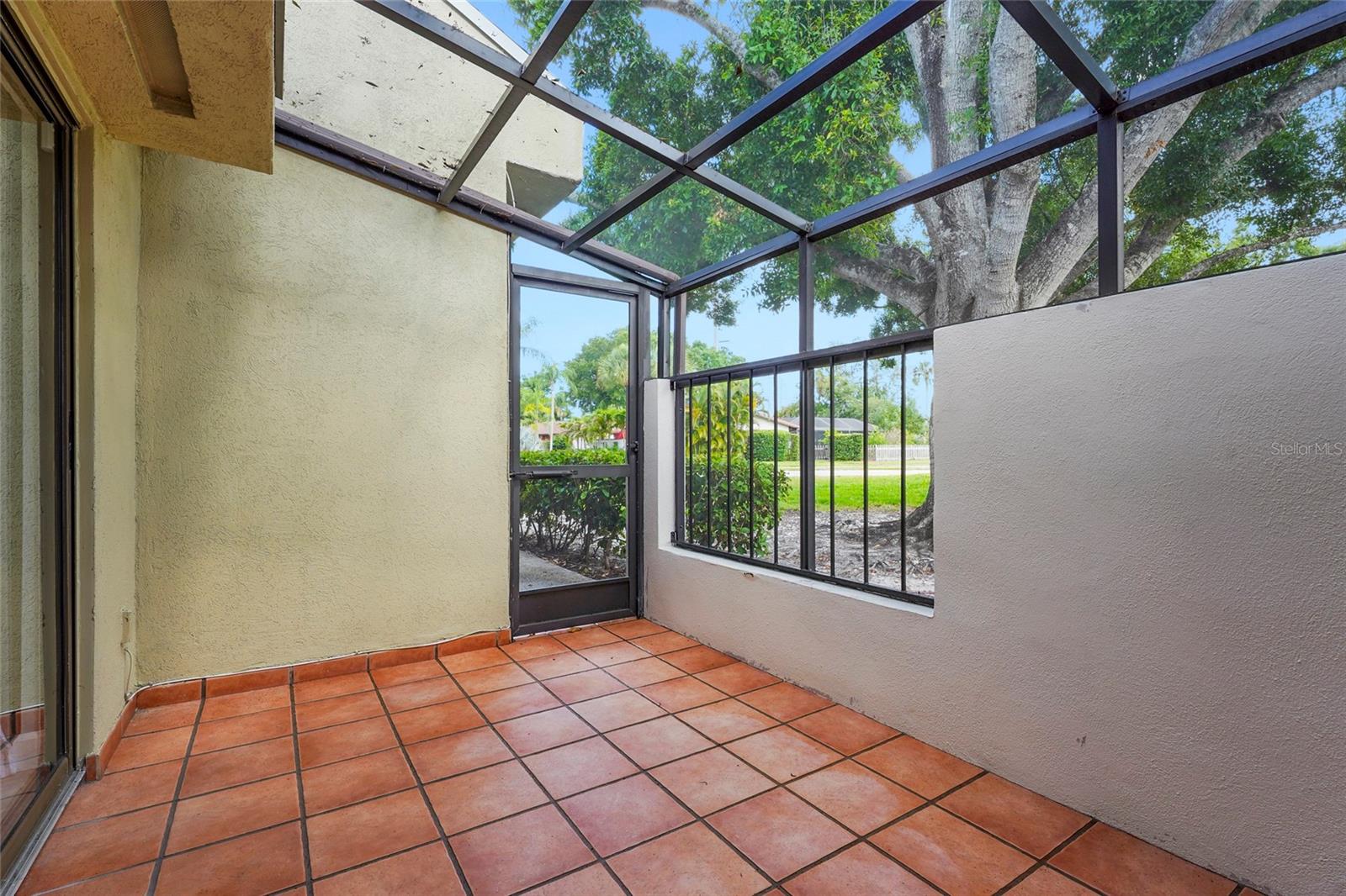 2383 Lakeside Mews #d3 Property Photo 30