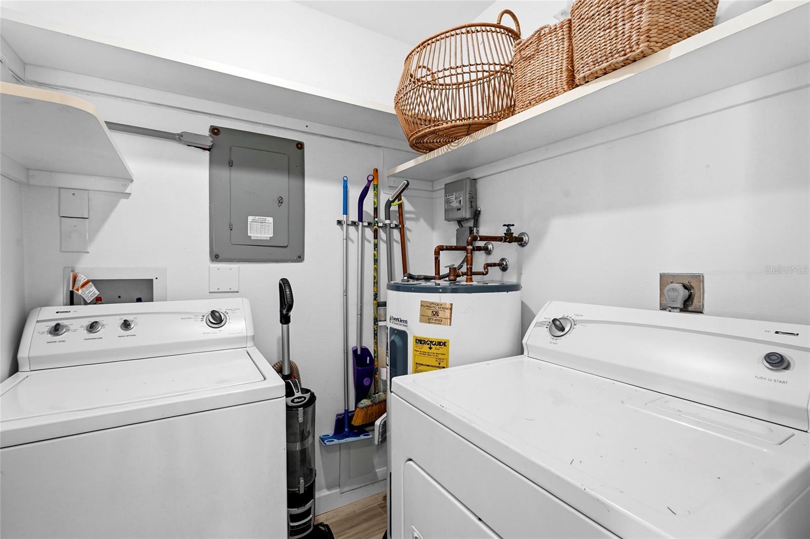 2383 Lakeside Mews #d3 Property Photo 37
