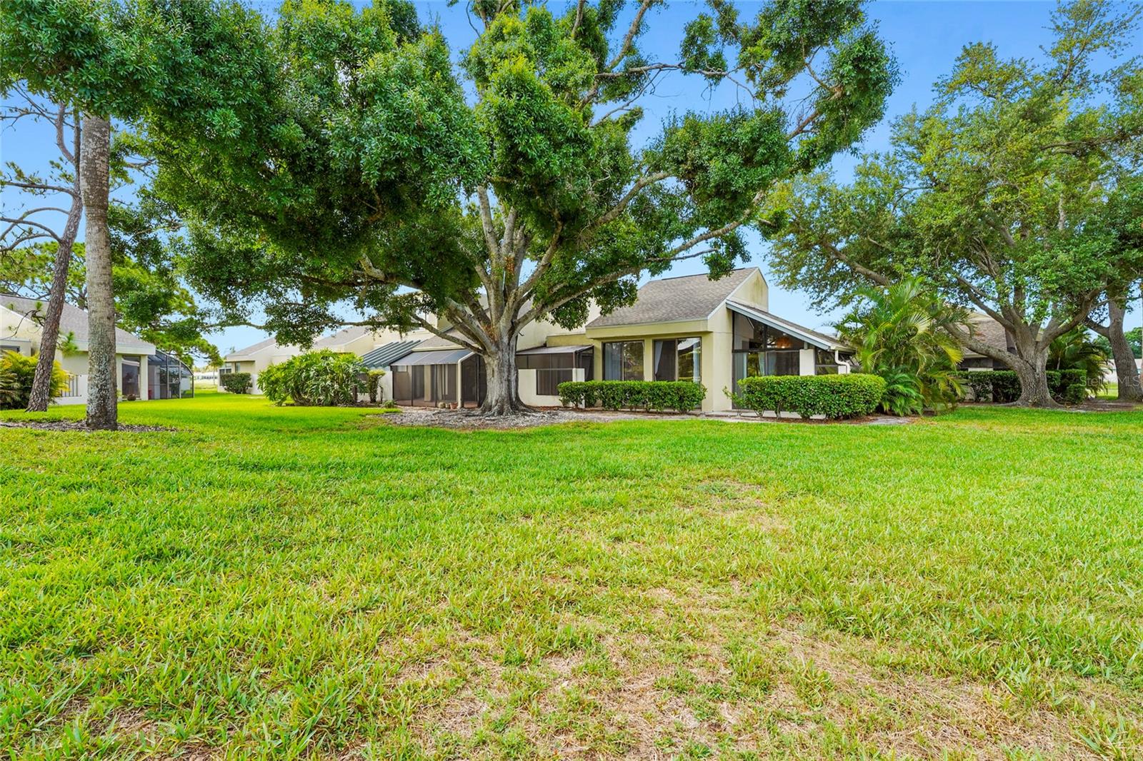 2383 Lakeside Mews #d3 Property Photo 41