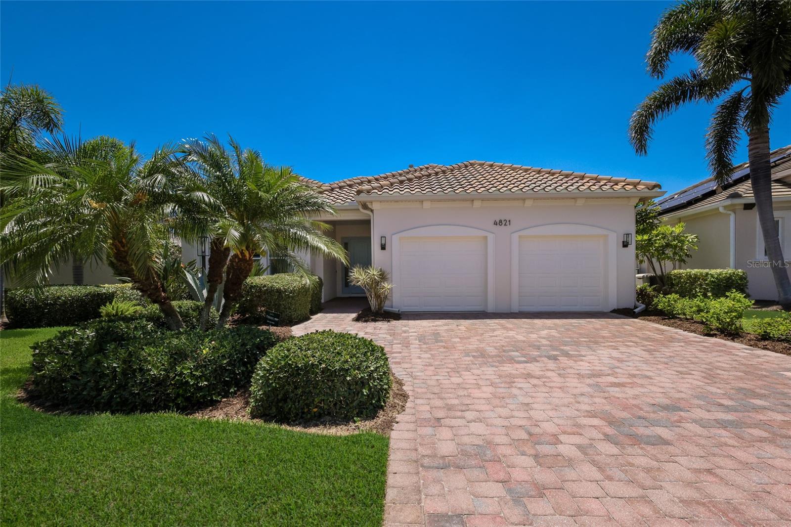 4821 Royal Dornoch Cir Property Photo 3