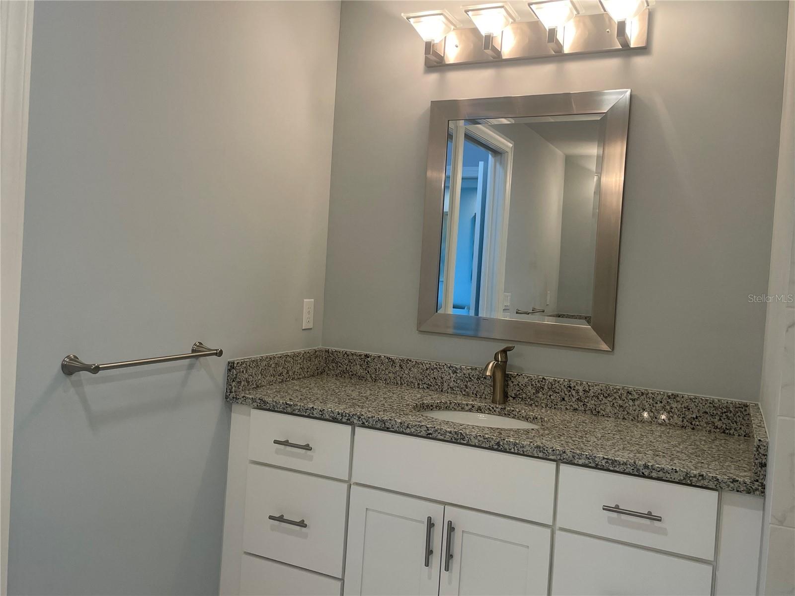 260 Hidden Bay Dr #401 Property Photo 26