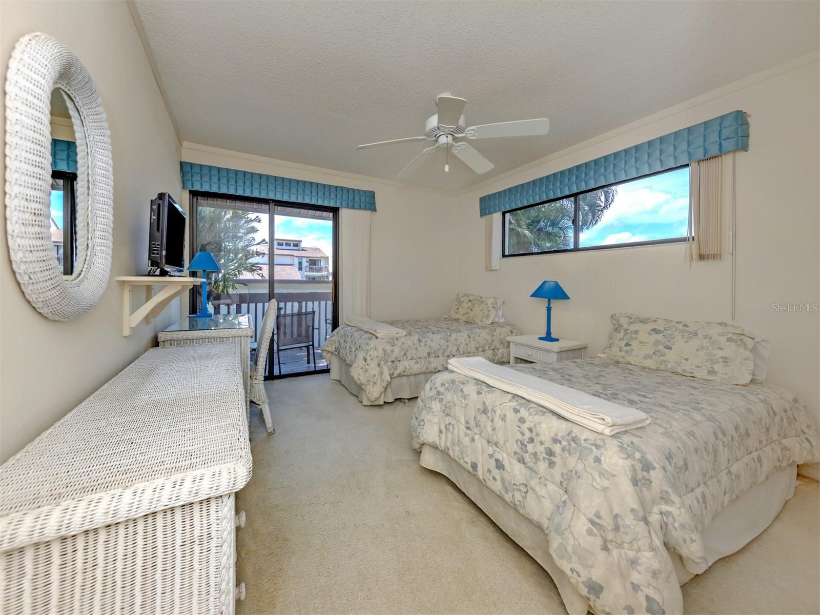 868 Bird Bay Way #197 Property Photo 16
