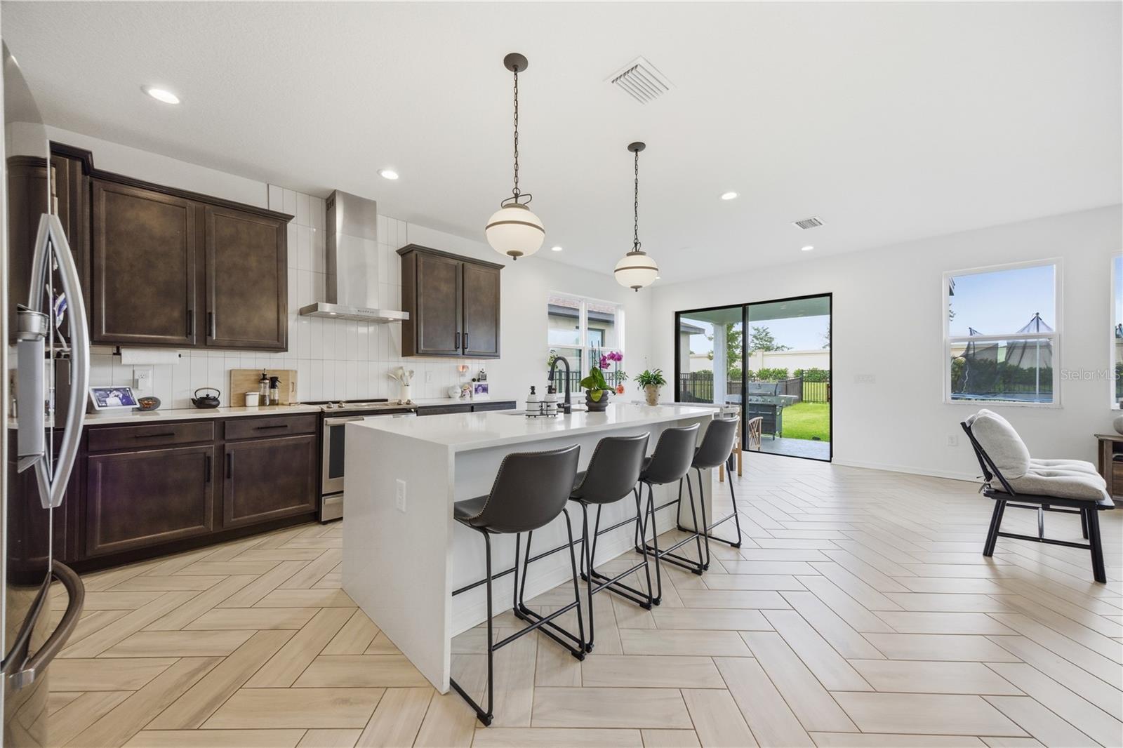 8326 Abalone Loop Property Photo 3