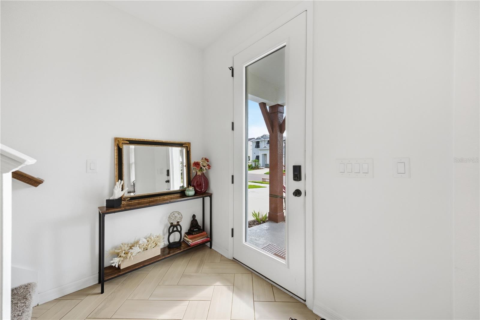 8326 Abalone Loop Property Photo 10