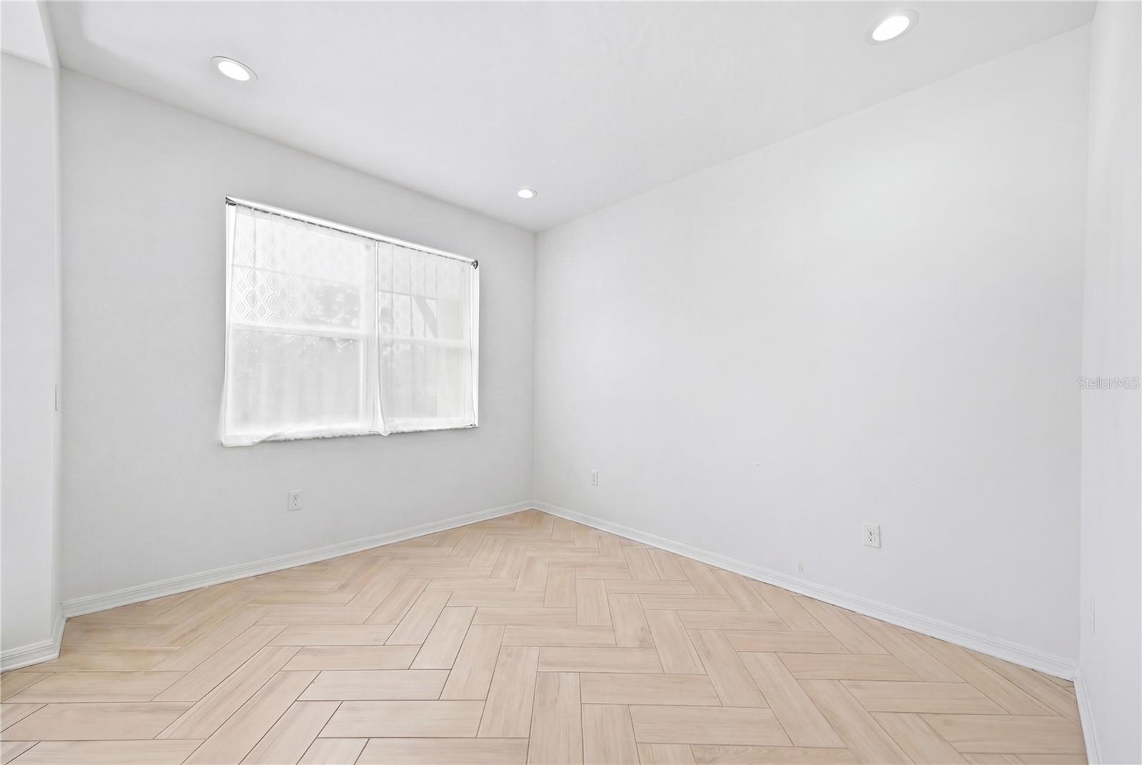 8326 Abalone Loop Property Photo 13