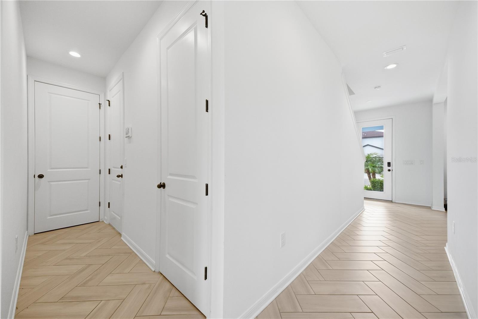 8326 Abalone Loop Property Photo 15