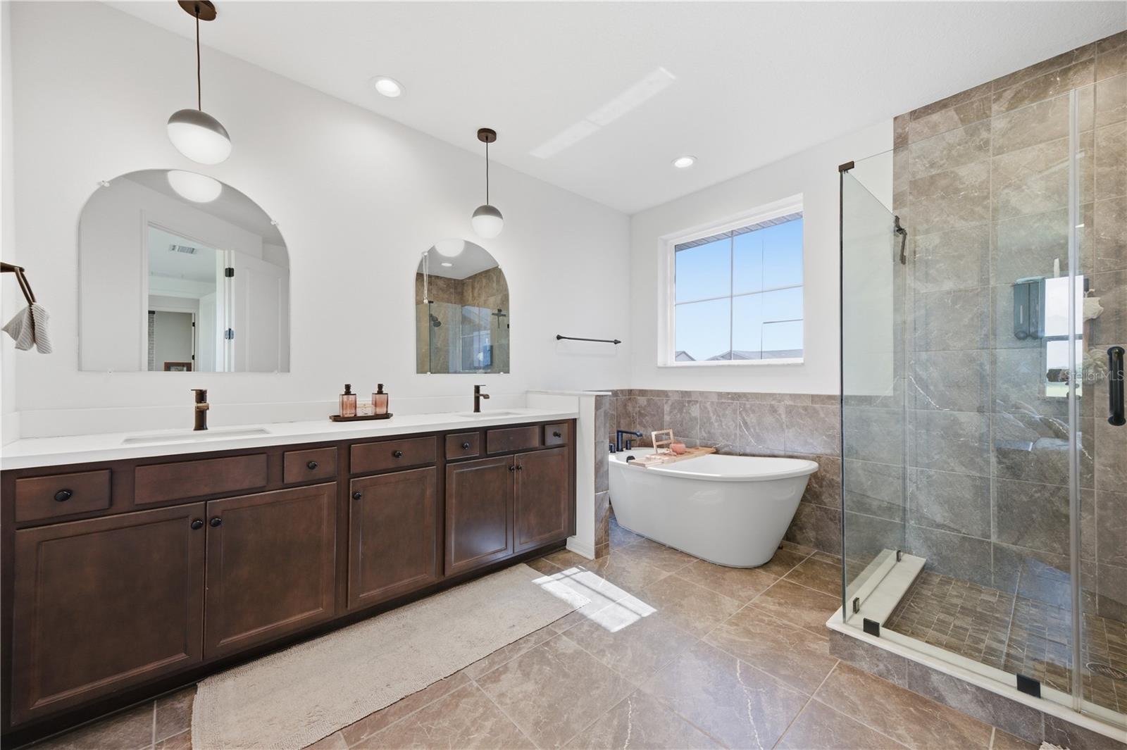 8326 Abalone Loop Property Photo 47