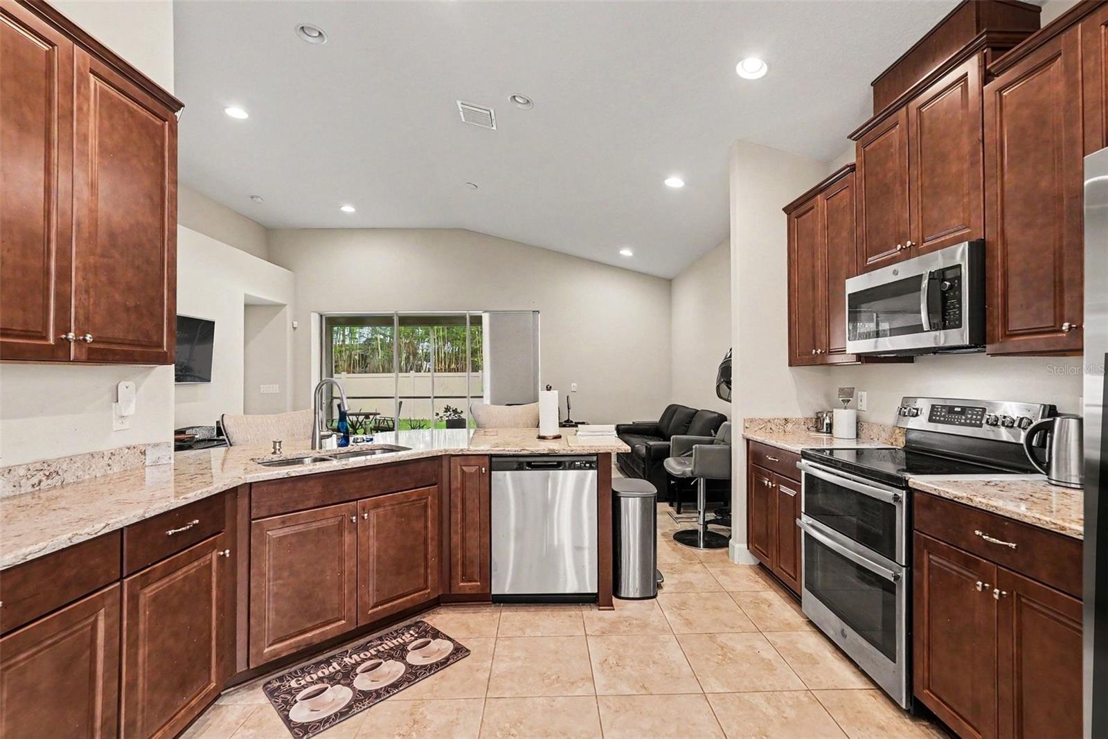 7907 Silver Clover Ct Property Photo 3